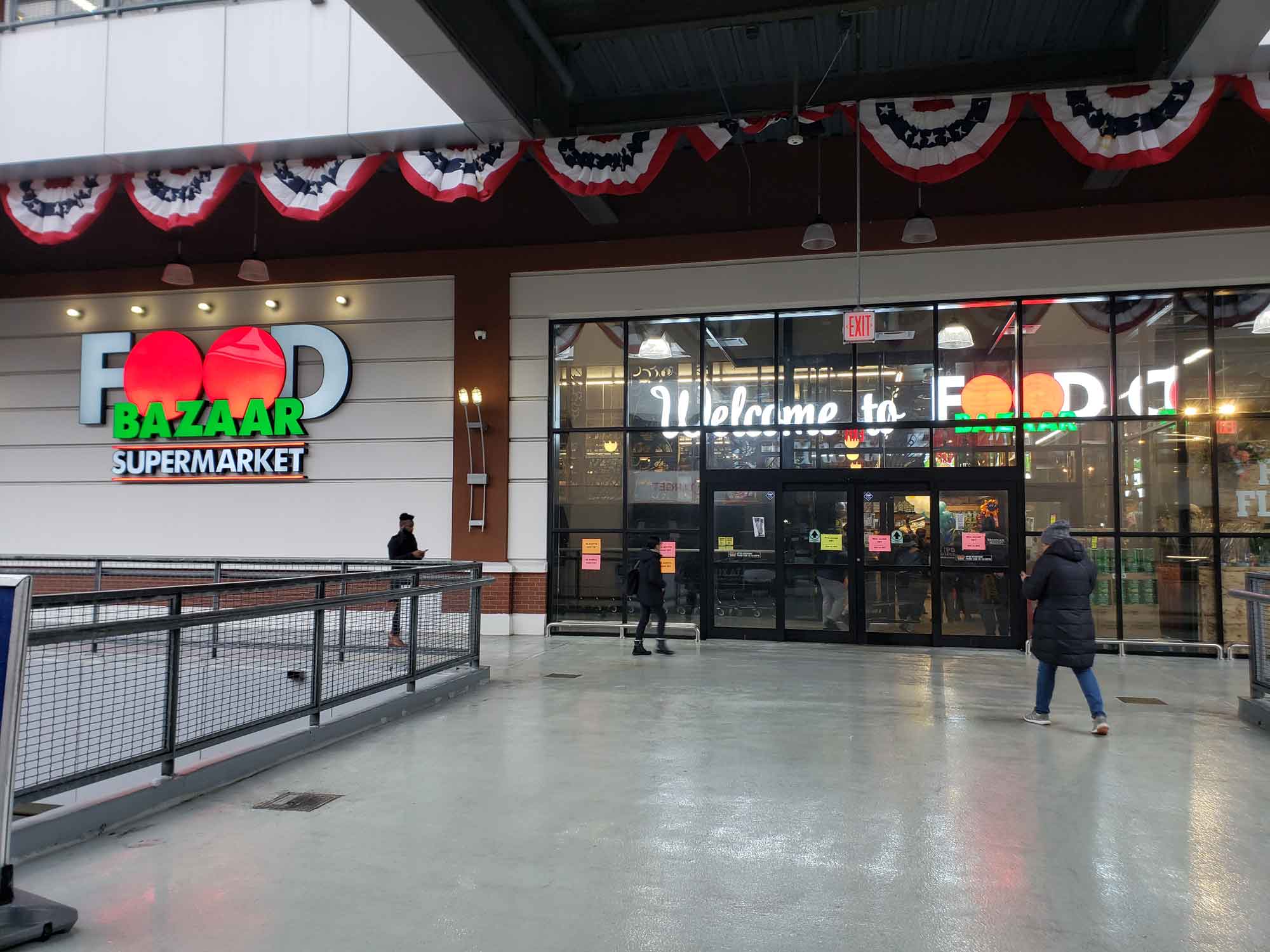 The Bronx's Largest Supermarket is Now Open—And It's ENORMOUS