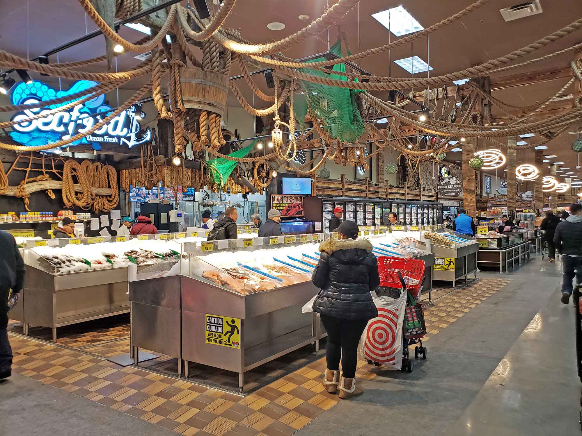 The Bronx's Largest Supermarket is Now Open—And It's ENORMOUS